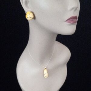 Vintage Monet Cream & Gold-Tone Clip-On Earrings & Matching Pendant Set